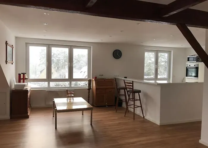 Luxury Floor קאסל